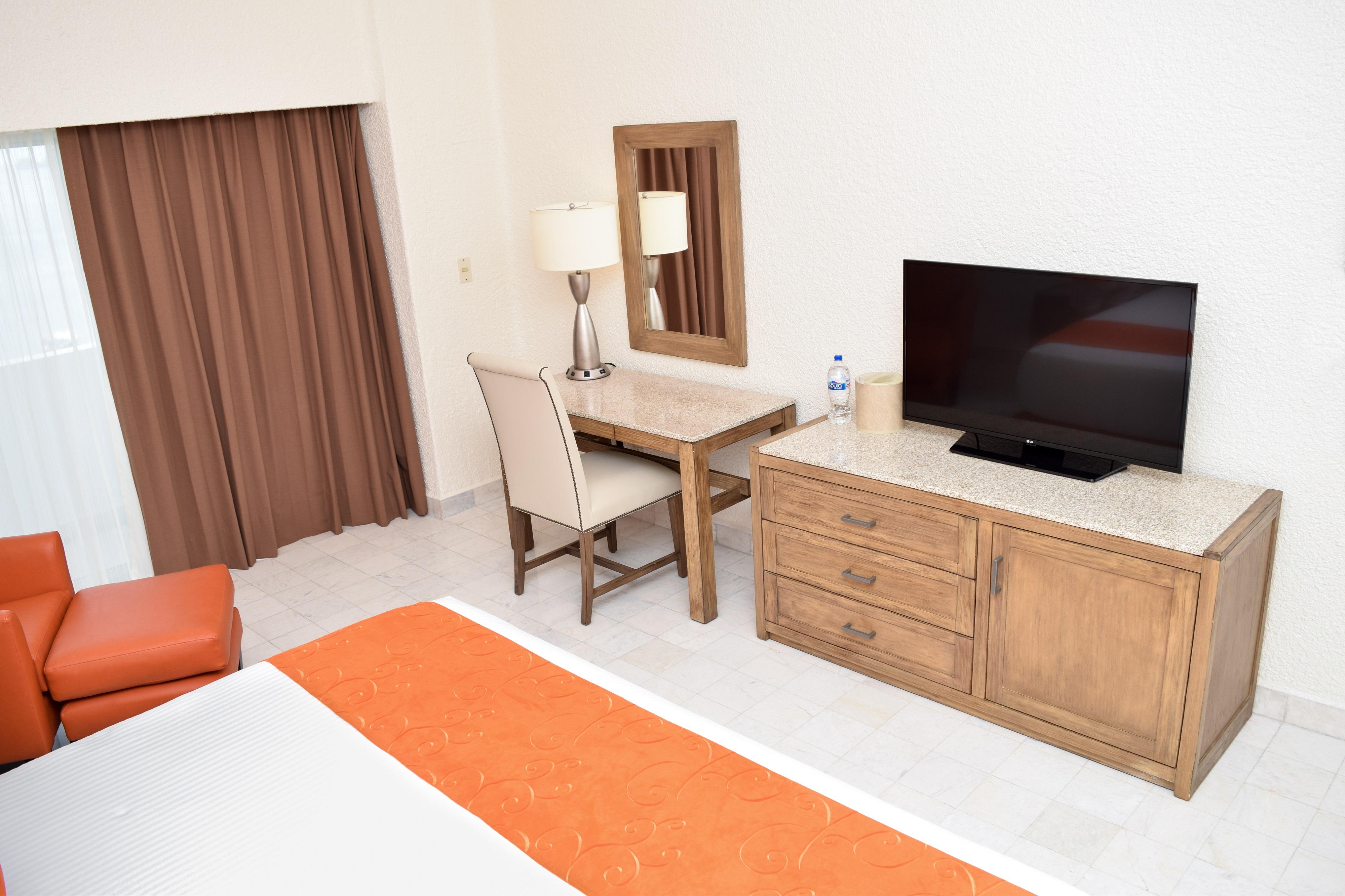 Tesoro Manzanillo All Inclusive Exterior photo